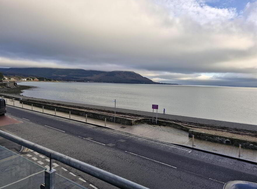 Apt 1, 14 Seaview, Warrenpoint, Newry, BT34 3NJ photo