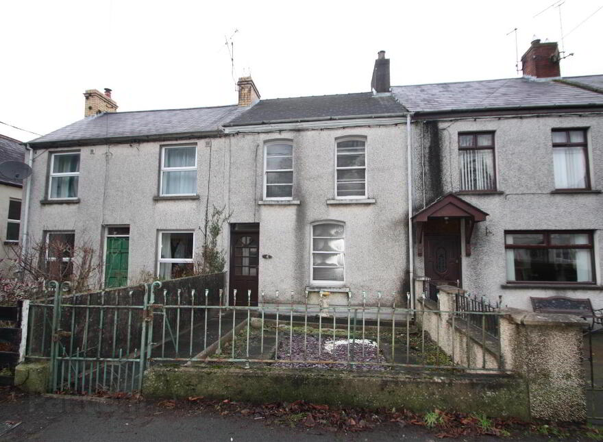 8 Crossgar Road, Ballynahinch, BT24 8EN photo