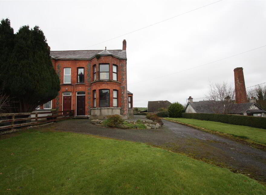 60 Church Road, Ballynahinch, BT24 8LP
