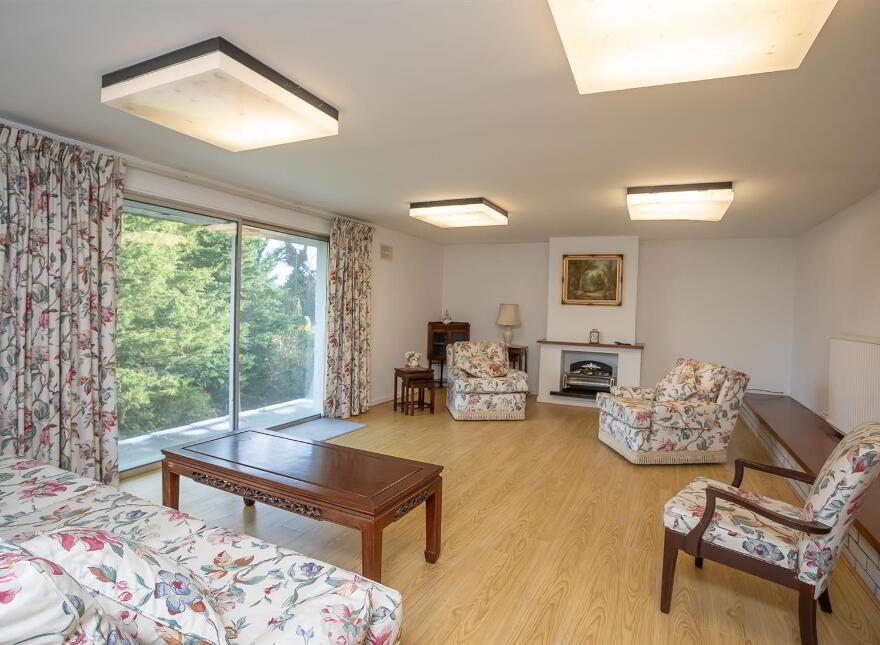 16 Larch Hill Avenue, Holywood, BT18 0JW