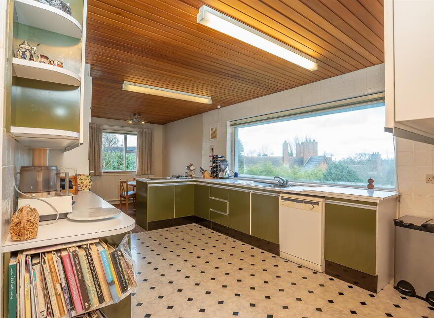 16 Larch Hill Avenue, Holywood, BT18 0JW