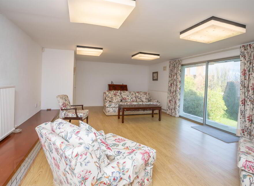 16 Larch Hill Avenue, Holywood, BT18 0JW
