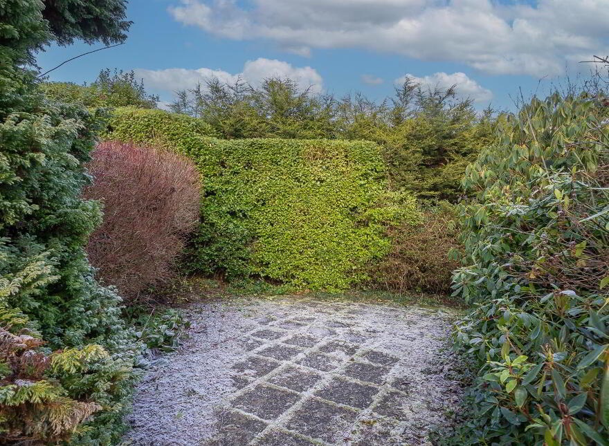 16 Larch Hill Avenue, Holywood, BT18 0JW