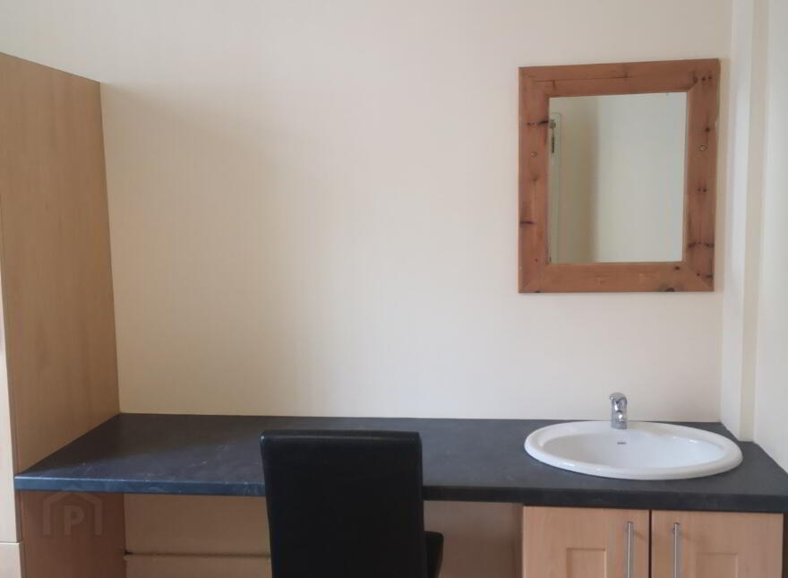 6 Agincourt Street, Belfast, BT7 1RB
