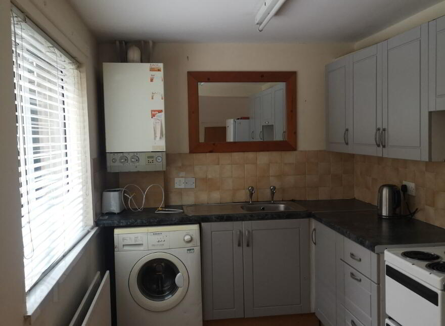 6 Agincourt Street, Belfast, BT7 1RB