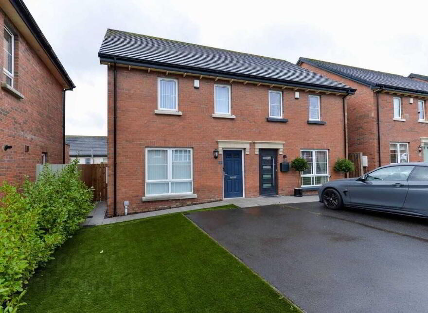 6 Millmount Village Way, Dundonald, Belfast, BT16 1AL photo