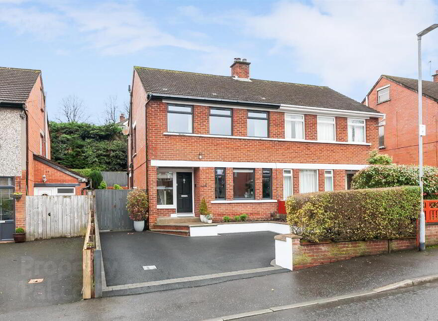 7 Hillside Park, Stranmillis, Belfast, BT9 5EL photo