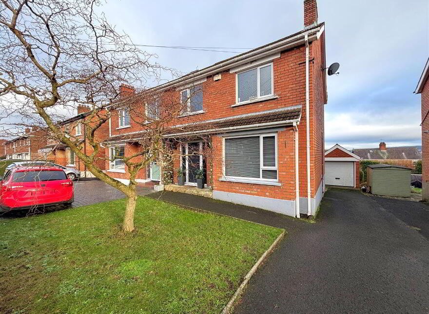 9 Innisfayle Gardens, Belfast, BT15 4GJ photo