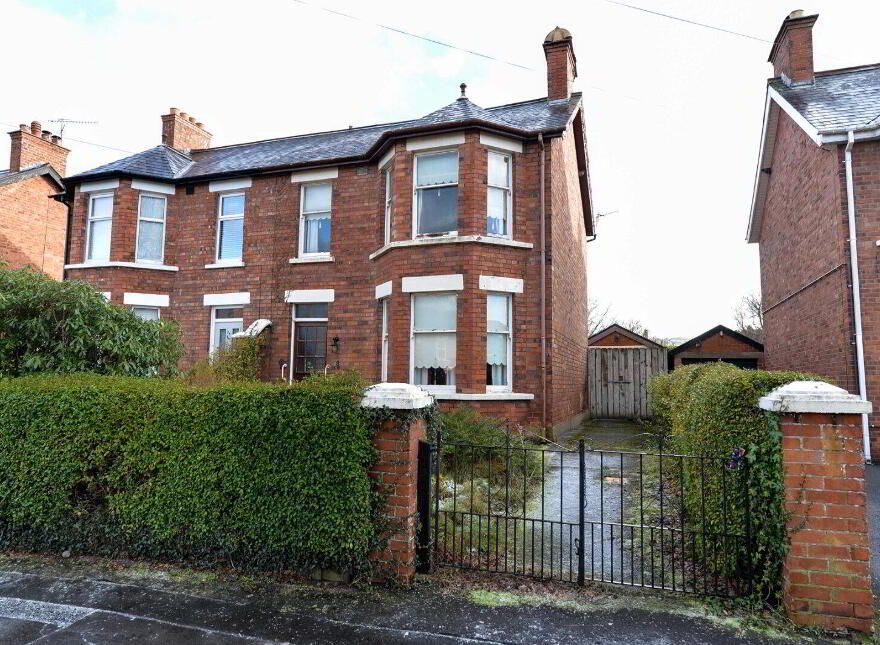 8 Clara Park, Belfast, BT5 6FD photo