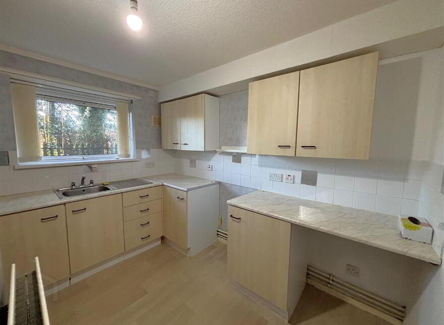 3b Forthriver Road, Belfast, BT13 3SB