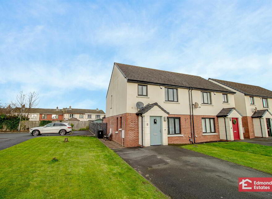 4 Windmill Court, Carrickfergus, BT38 8ZW photo