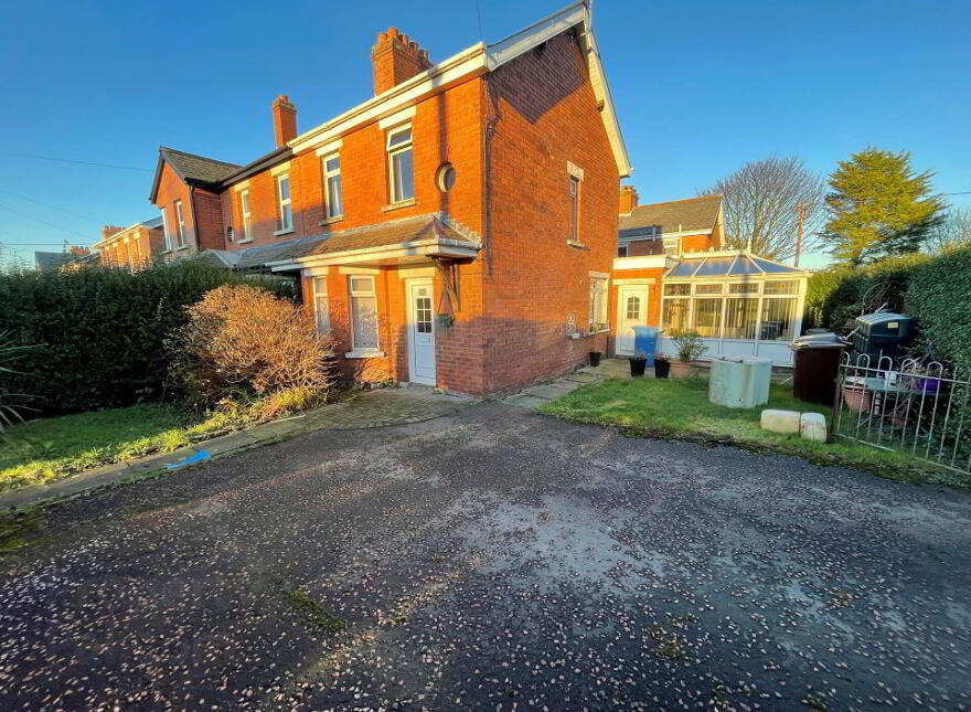 1 Seapark Avenue, Holywood, BT18 0LL photo