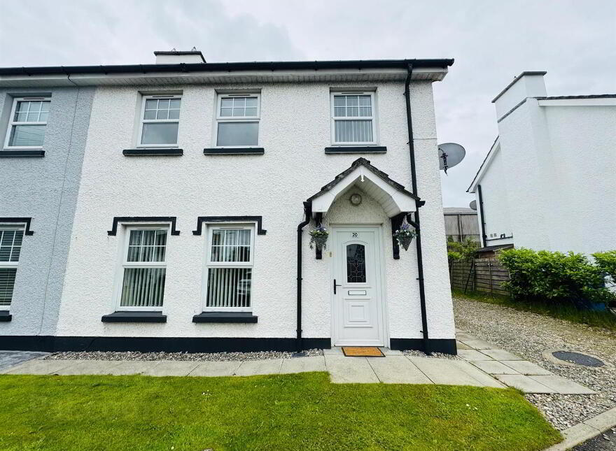 20 Brook Manor, Magheramason, Londonderry, BT47 2GD photo