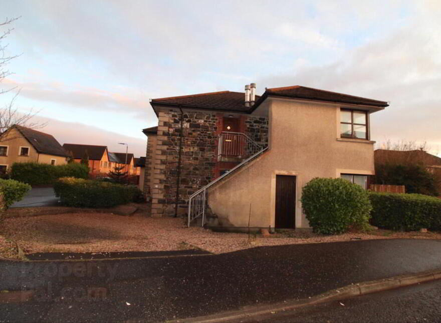 21 Glengormley Park, Newtownabbey, BT36 7RE photo