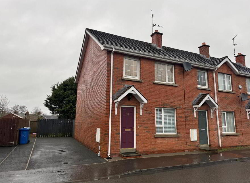 69 Brownlow Terrace, Lurgan, Craigavon, BT67 9AU photo