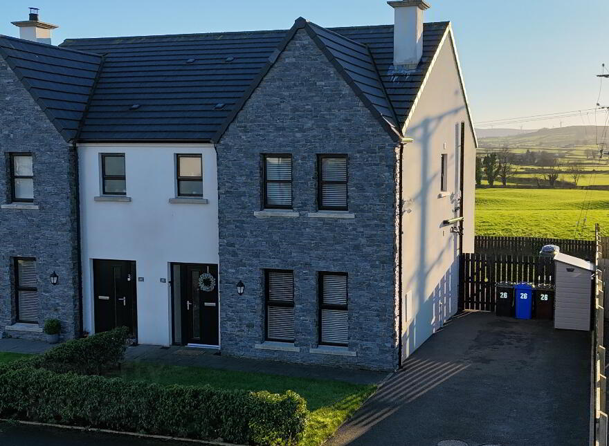 26 Riverview Manor, Castlederg, BT81 7EN photo