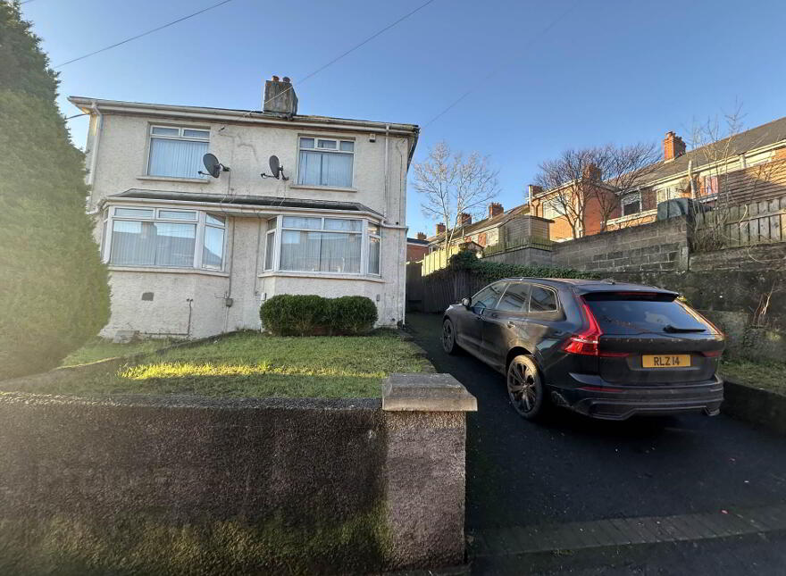 98 Upper Dunmurry Lane, Dunmurry, Belfast, BT17 0PS photo