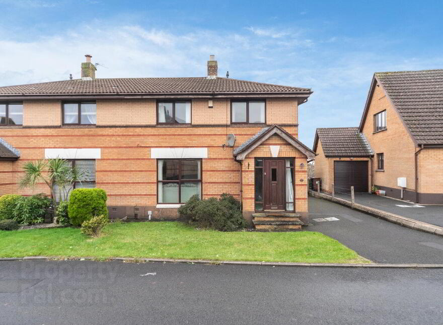 45 Old Mill Rise, Dundonald, Belfast, BT16 1WE photo