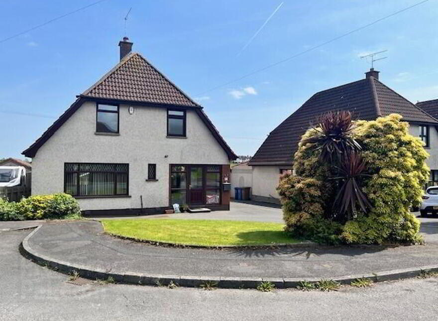 11 Beverley Close, Newtownards, BT23 7FN photo