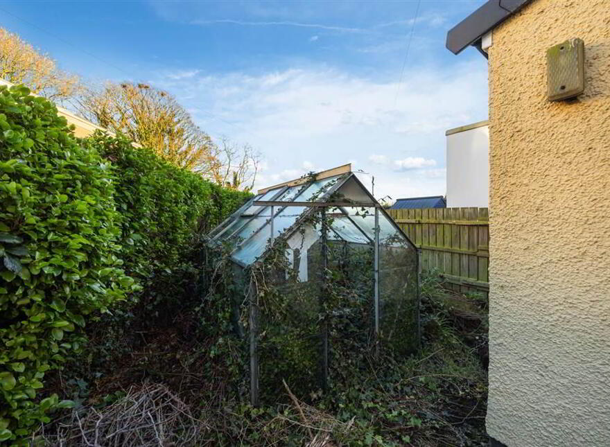 10 The Links, Strangford, BT30 7NB