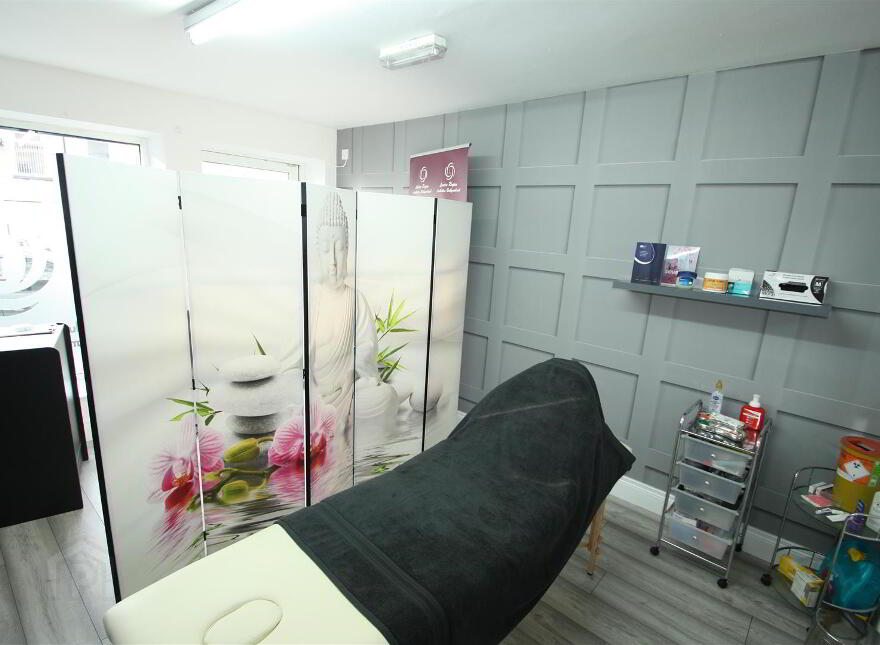 Unit 1, 2 Lisburn Street, Ballynahinch, BT24 8BD