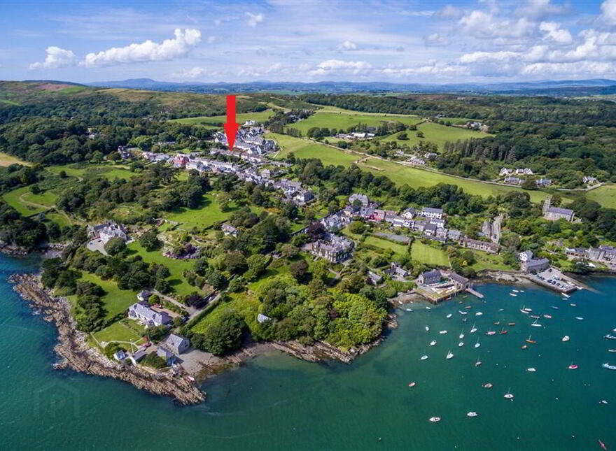 10 Saint Barrahane's Avenue, Castletownsend, West Cork, P81AX58
