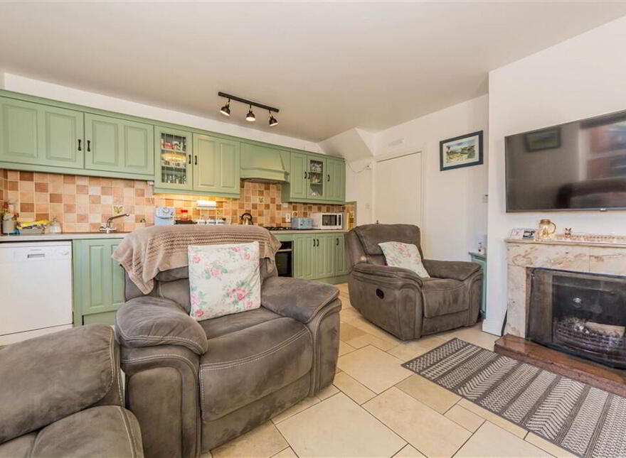 10 Saint Barrahane's Avenue, Castletownsend, West Cork, P81AX58