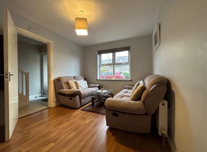 10 Saint Barrahane's Avenue, Castletownsend, West Cork, P81AX58