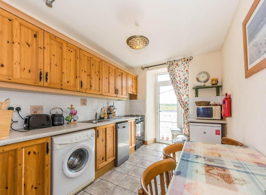 Marconi House, Crookhaven, Crookhaven, P81NY03