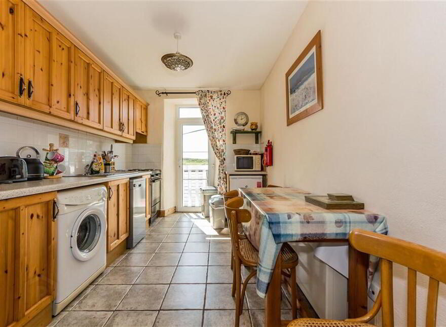 Apartment 2 Marconi House, Crookhaven, West, P81NY03