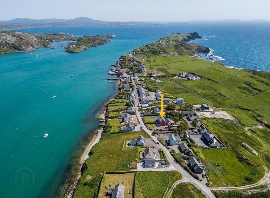 Apartment 2 Marconi House, Crookhaven, West, P81NY03