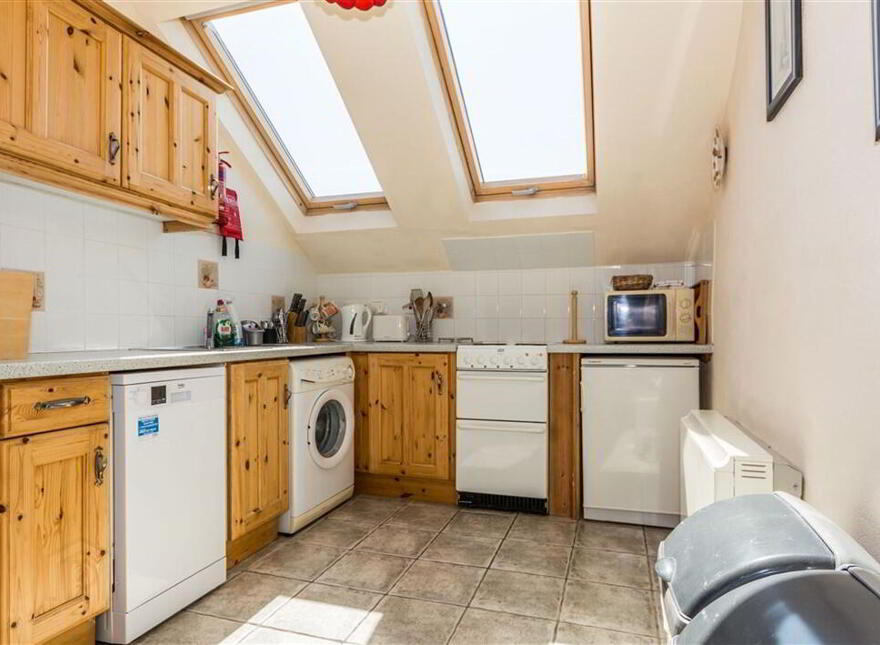 Apartment 3 Marconi House, Crookhaven, West, P81NY03