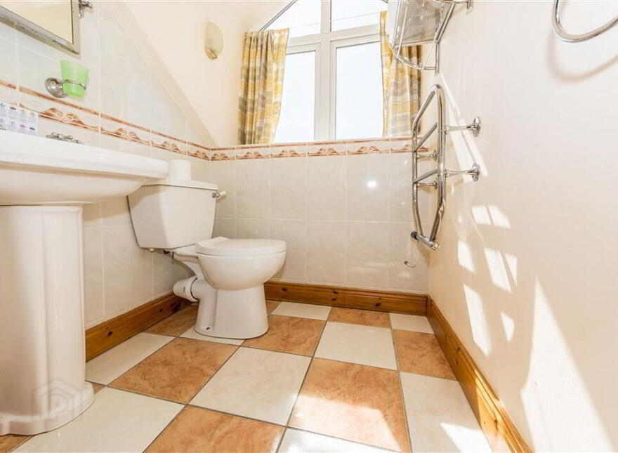 Apartment 3 Marconi House, Crookhaven, West, P81NY03