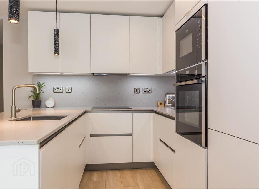 No, 15 Les Mouettes, Crookhaven, West, P81RK25