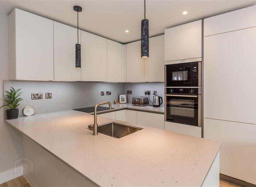 No, 15 Les Mouettes, Crookhaven, West, P81RK25