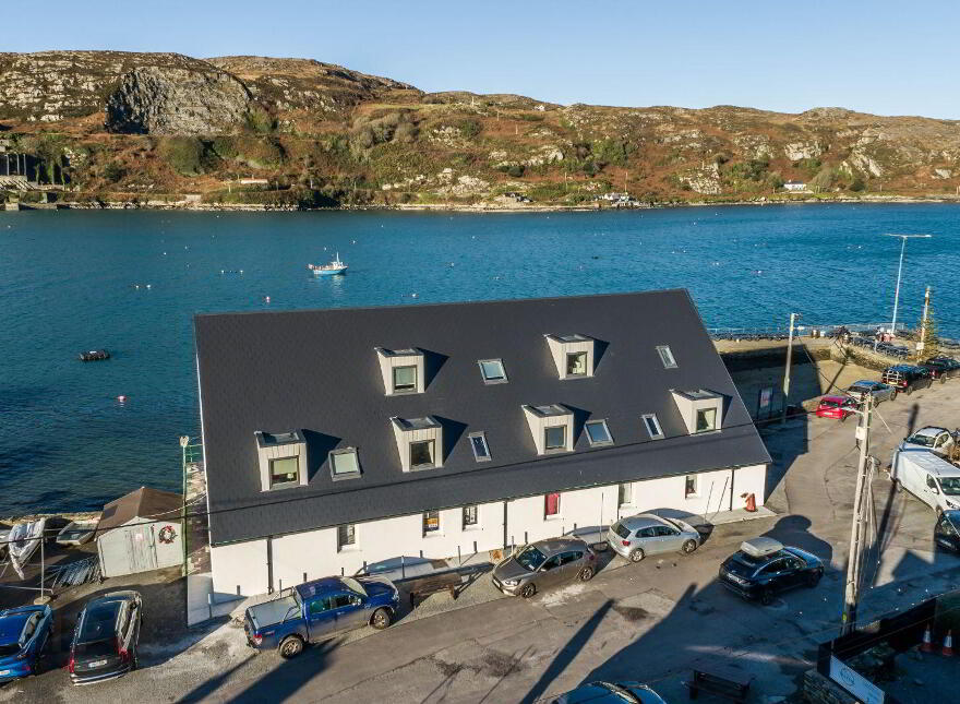 15 Les Mouettes Apartments, Crookhaven, Goleen, P81RK25