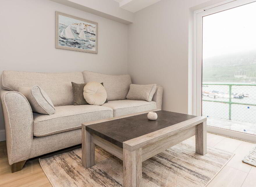 15 Les Mouettes Apartments, Crookhaven, Goleen, P81RK25