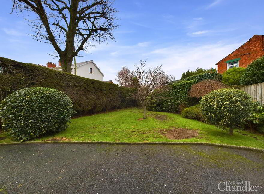 73 Earlswood Road, Belfast, BT4 3EB