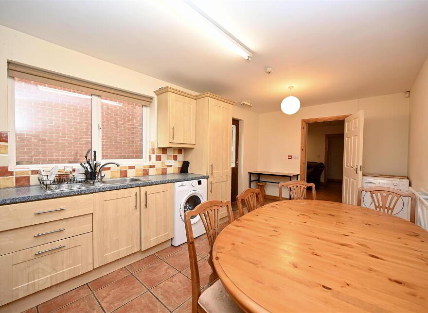 34c Edinburgh Street, Belfast, BT9 7DS