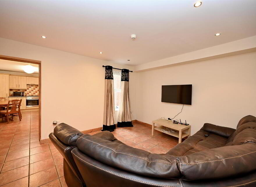 34c Edinburgh Street, Belfast, BT9 7DS
