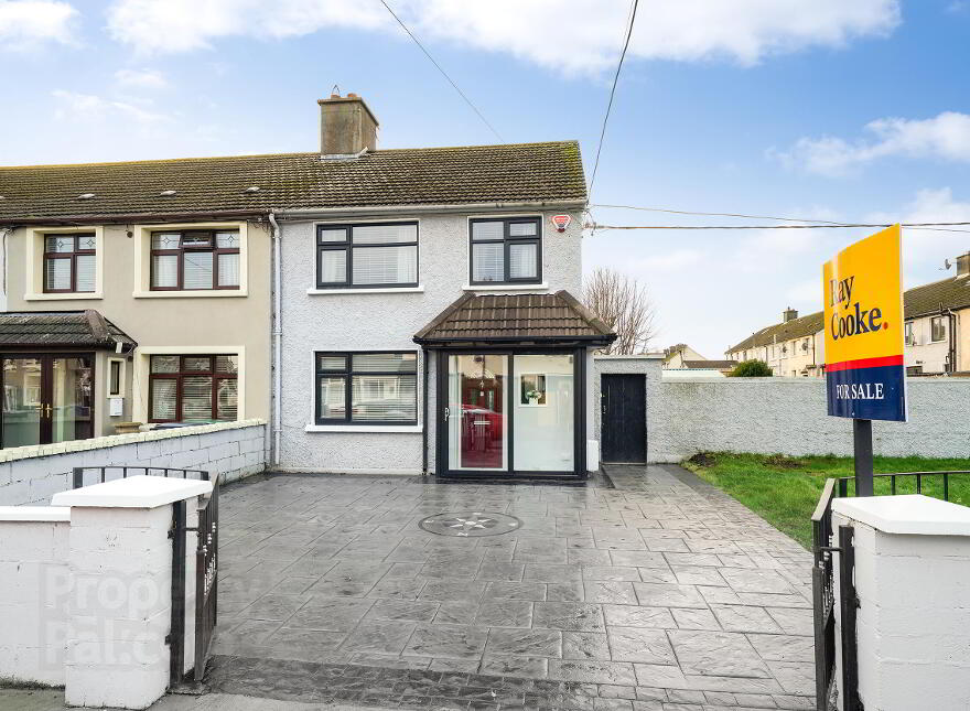 39 Cleggan Avenue, Ballyfermot, Dublin, D10KP58 photo