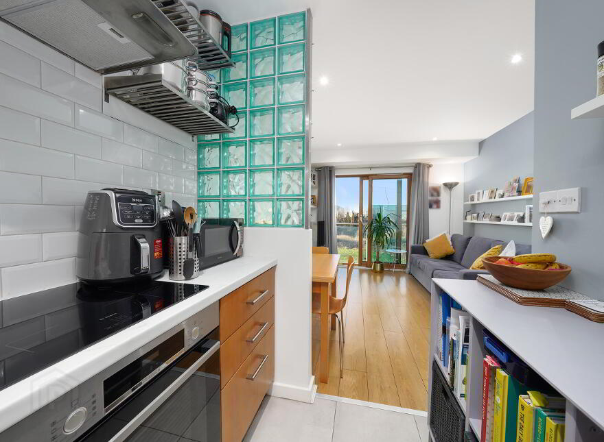 39 The Academy Building, Parkwest, Dublin, D12YY93