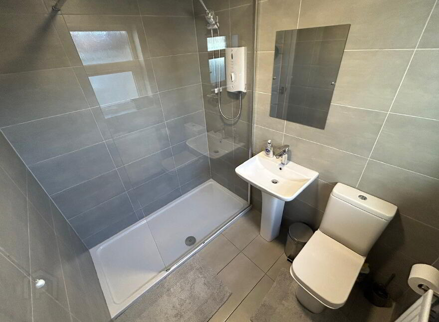 20 Ashley Drive, Belfast, BT9 7BE