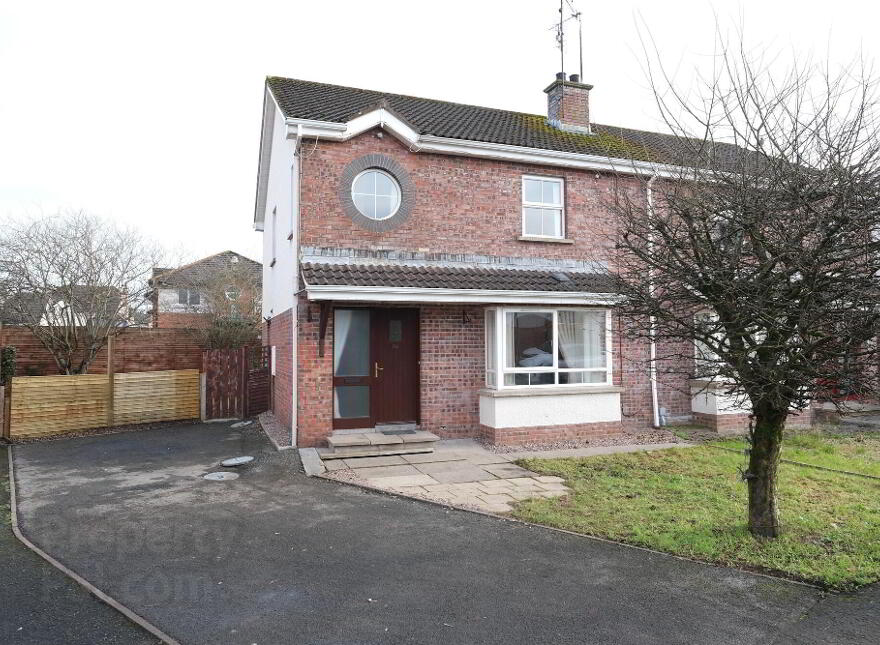 24 Ashdale, Chanterhill, Enniskillen, BT74 4BH photo