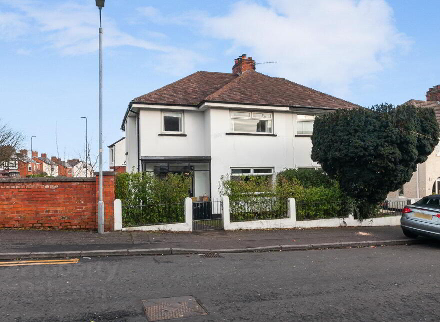 37 Shandarragh Park, Belfast, BT15 5FJ photo