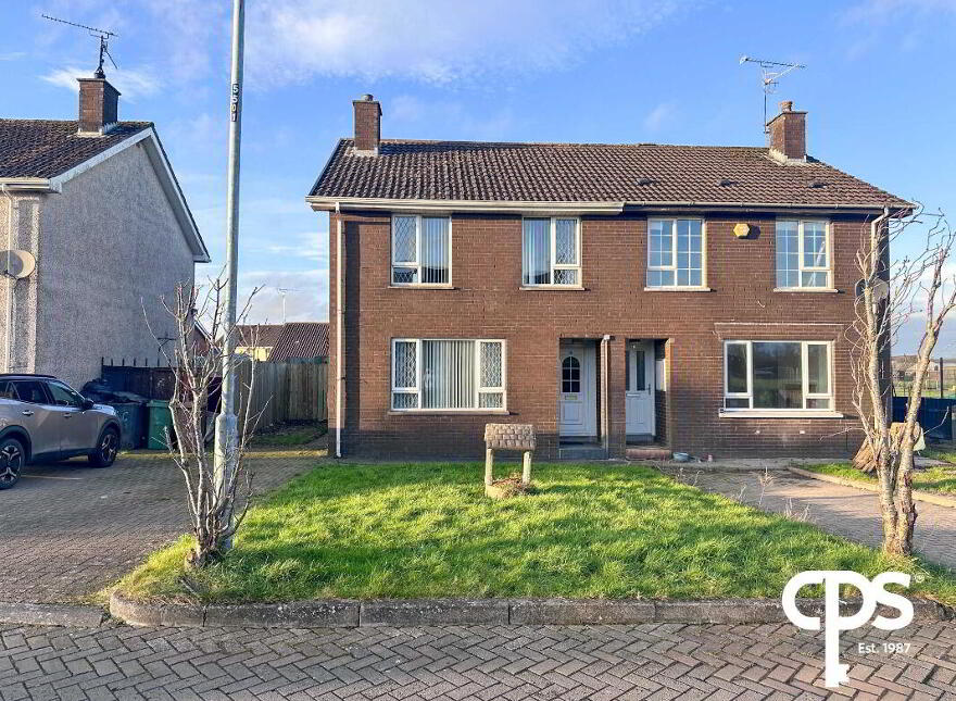 18 Ardmore Crescent, Armagh, BT60 1JQ photo