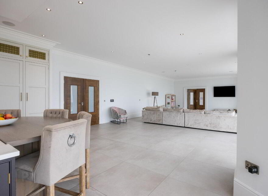 38 Ballymenoch Road, Holywood, BT18 0HN