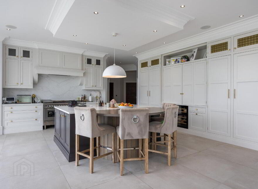 38 Ballymenoch Road, Holywood, BT18 0HN