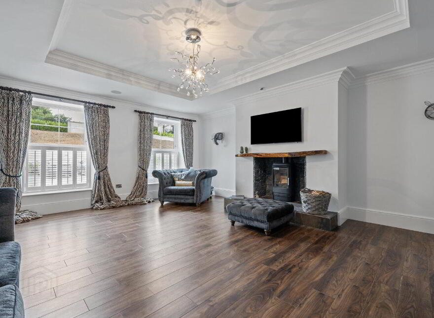 38 Ballymenoch Road, Holywood, BT18 0HN