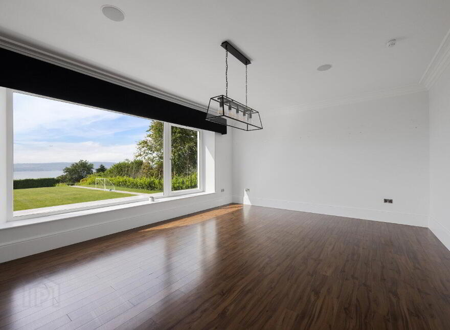 38 Ballymenoch Road, Holywood, BT18 0HN